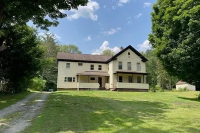 56 - 58 Middlefield Rd 1