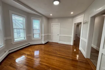 389 - 393 Highland Ave #3R