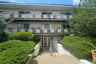 383 Langley Rd #12