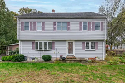 23 Nash Rd