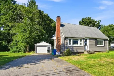 42 7 Mile River Dr 1