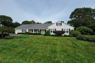 18 Lily Pond Drive 1