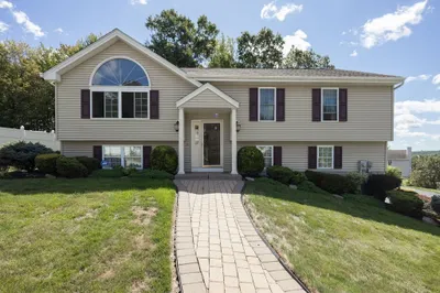 74 Moreland Green Drive