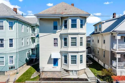 233 Belleville Rd 1