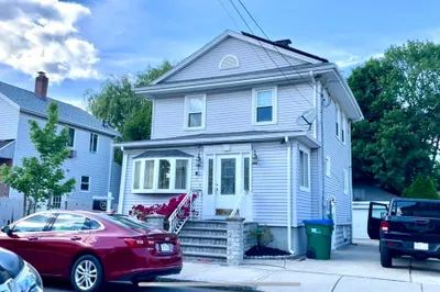 111 2nd St