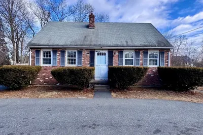 18 Oak Avenue