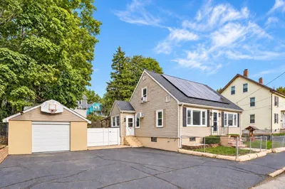 10 Garfield Avenue 1