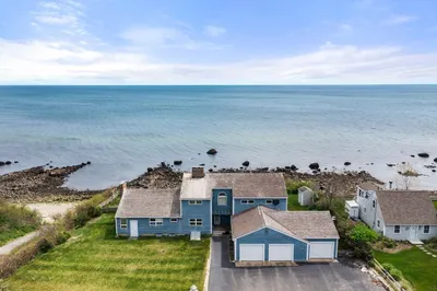 39 Shoreline Way
