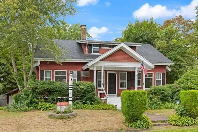 52 Burkeside Ave 1