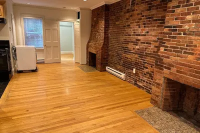 1 Hull Street Ct #4