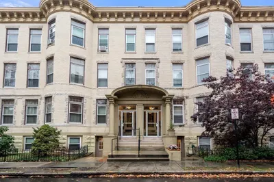 40 Winchester St #8
