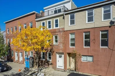 304 Sumner St #1