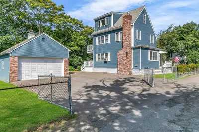 17 Elaine Avenue 1