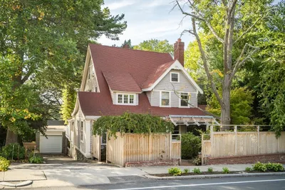 263 Highland Ave