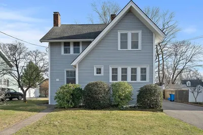 18 Norfolk Rd