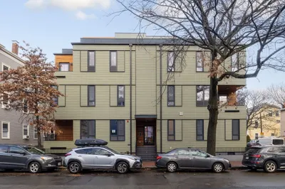 213 Harvard St #6