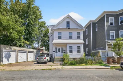 27 Joseph Street #3