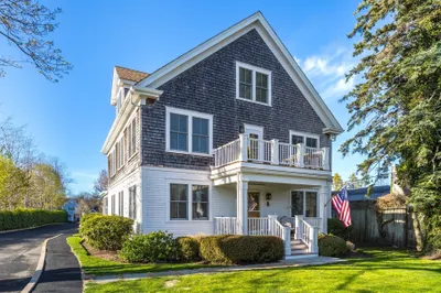480 Main St #1 1
