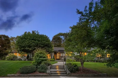 68 Mignon Rd 1