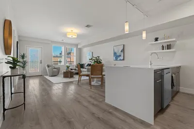 70 Bremen St #408