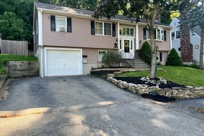 77 Darnell Rd