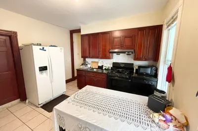 24 Maryland St #1 1