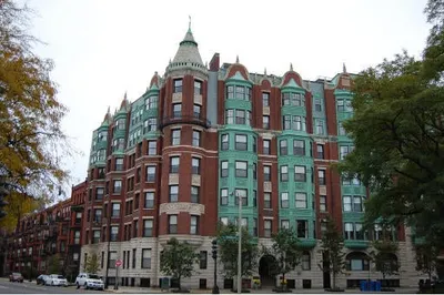 4 Charlesgate East #404 1