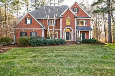 19 Village Green Lane 1