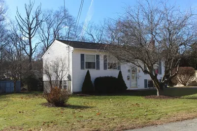 106 Sheryl Dr