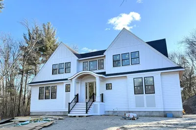 9 Woodmoor Dr 1