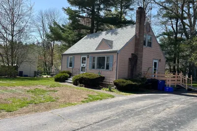 7 Brookside Drive 1