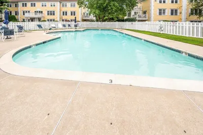 1 Riverview Blvd #8-212 1