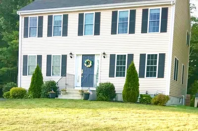 961 Dighton Woods Cir
