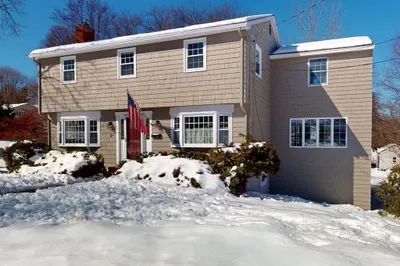 6 Rainbow Ave 1