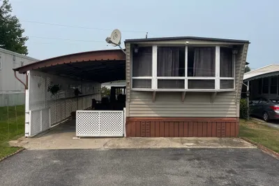 556 Central Street #4 1