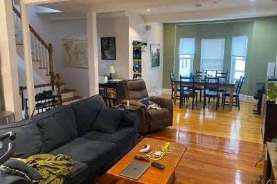 44 Mozart St #3