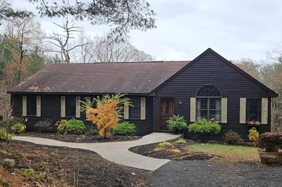 135 Burlingame Rd 1