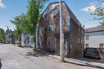 31 Williams Street 1