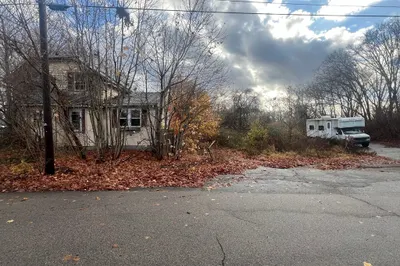 138 Fisher St 1