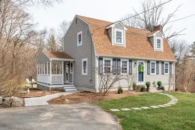 212 Pleasant