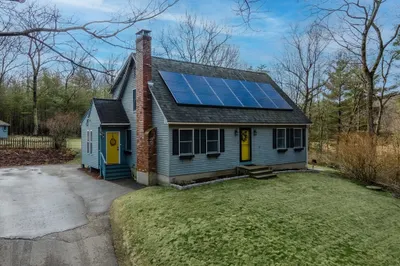 49 Cranberry Meadow Rd 1