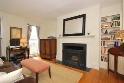 50 Pinckney St #2 1