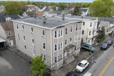246-254 Salem St 1