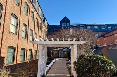 21 Linden St #416