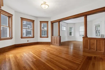 39 Harlow St #1 1