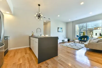 87 Parker St #403 1