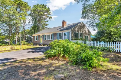 55 Lower Brook Rd