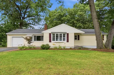28 Intervale Rd