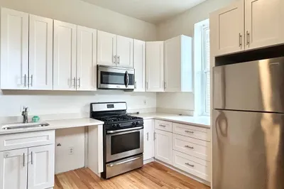 74 West Cottage St #1