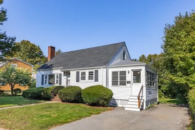 14 Thistledale Rd